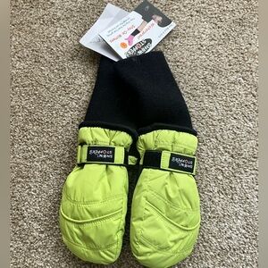 Snow Stoppers Lime Green Mittens Baby 3M Thinsulate Size Small NWT